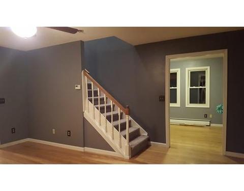 6 Davis St, Easthampton, MA 01027 photo 3