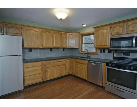 64 Surrey Rd, Springfield, MA 01118 photo 3