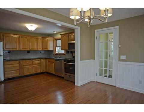 64 Surrey Rd, Springfield, MA 01118 photo 2