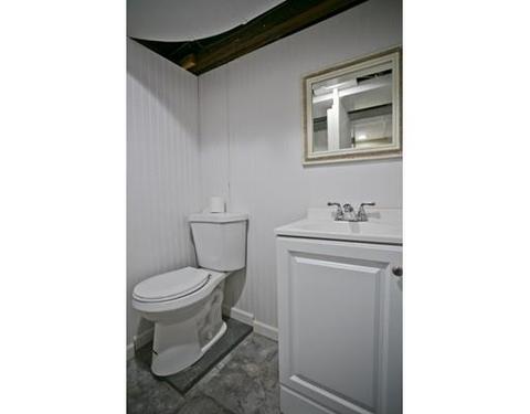 64 Surrey Rd, Springfield, MA 01118 photo 18