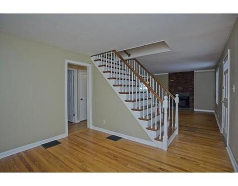 64 Surrey Rd, Springfield, MA 01118 photo 4