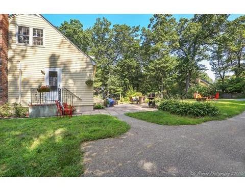 527 West St, Reading, MA 01867 photo 14