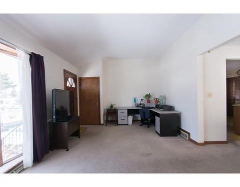 391 Freelove St, Fall River, MA 02720 photo 4