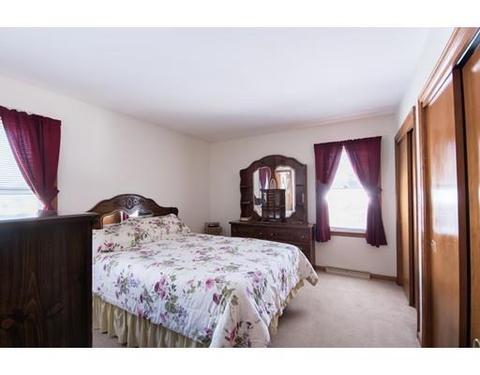 391 Freelove St, Fall River, MA 02720 photo 8