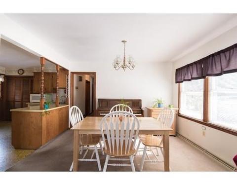 391 Freelove St, Fall River, MA 02720 photo 6