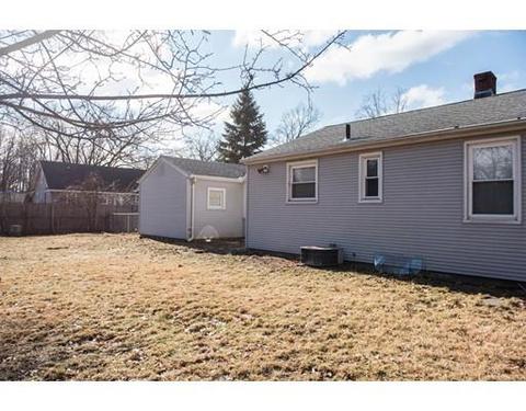 99 Haskin St, Springfield, MA 01109 photo 6
