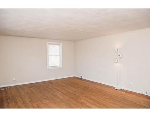 99 Haskin St, Springfield, MA 01109 photo 7