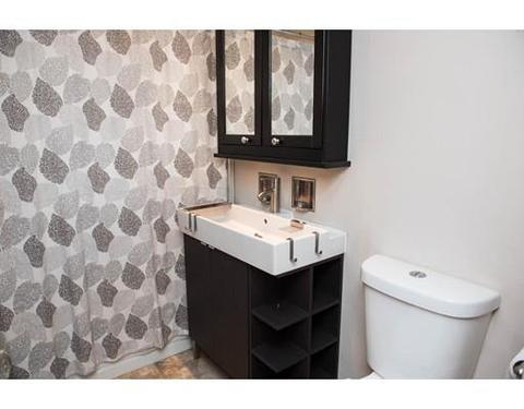 99 Haskin St, Springfield, MA 01109 photo 3