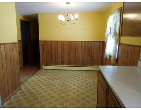 130 Shepherd St, Chicopee, MA 01013 photo 9