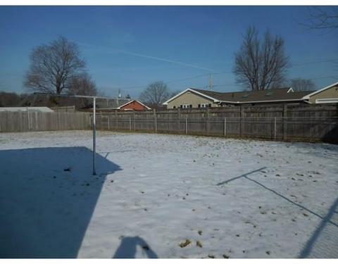 130 Shepherd St, Chicopee, MA 01013 photo 2