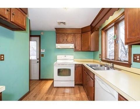 250 Casey Dr, Chicopee, MA 01020 photo 9