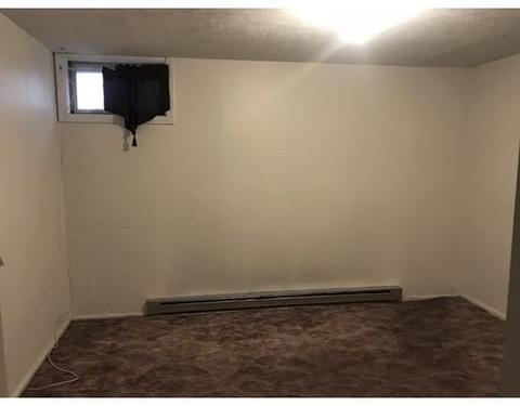 137 Muzzy St, Chicopee, MA 01020 photo 10