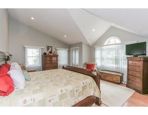 26 Pitman Dr, Reading, MA 01867 photo 5
