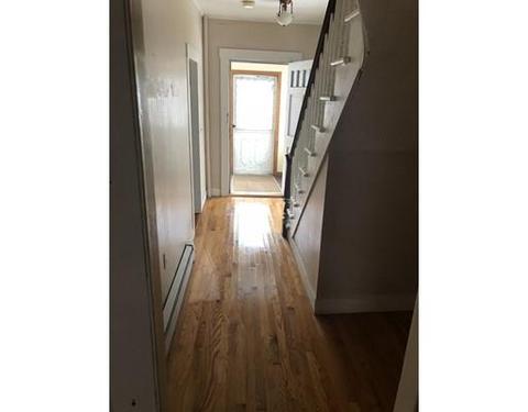 119 Hampden St, Springfield, MA 01151 photo 3