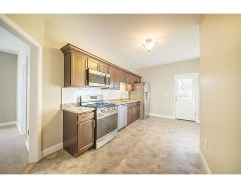 60 E Bay Path Ter, Springfield, MA 01109 photo 15