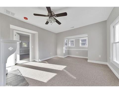 60 E Bay Path Ter, Springfield, MA 01109 photo 4