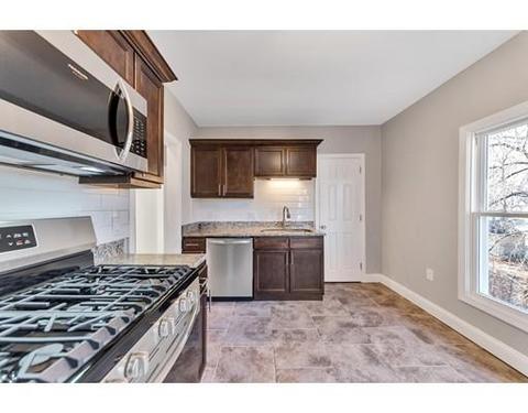 60 E Bay Path Ter, Springfield, MA 01109 photo 3