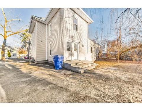 60 E Bay Path Ter, Springfield, MA 01109 photo 26