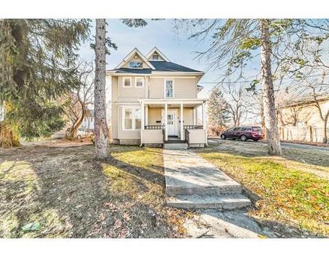 60 E Bay Path Ter, Springfield, MA 01109 photo 24