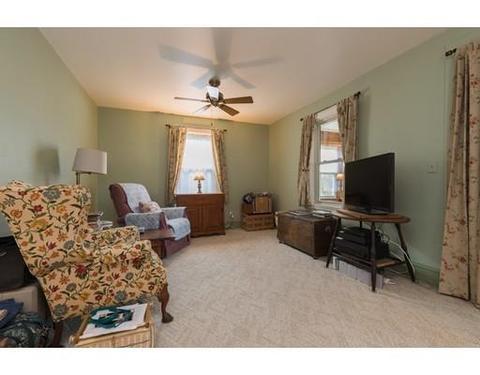 39 Elm Ave, Fairhaven, MA 02719 photo 5