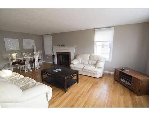 107 Winding Ln, Springfield, MA 01118 photo 4