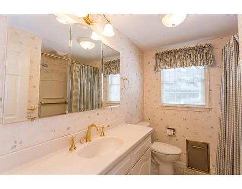 9 Sheffield Rd, Danvers, MA 01923 photo 16