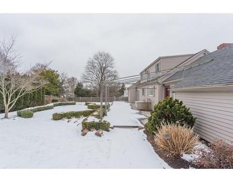 9 Sheffield Rd, Danvers, MA 01923 photo 2