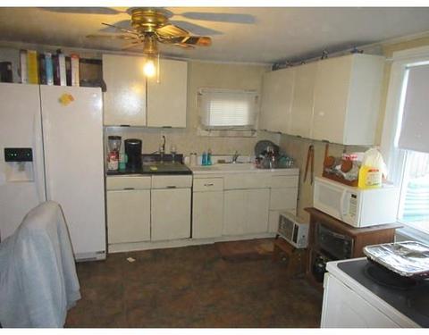 132 Allen St, Springfield, MA 01108 photo 8