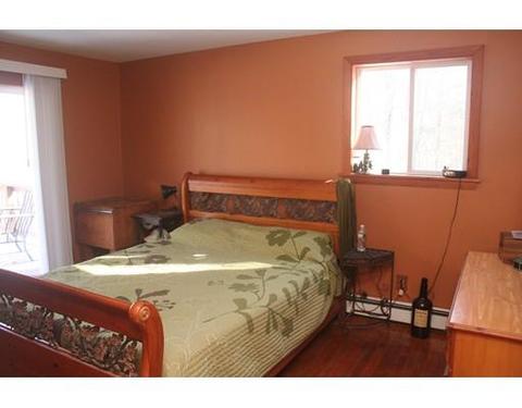 58 East St, Upton, MA 01568 photo 6