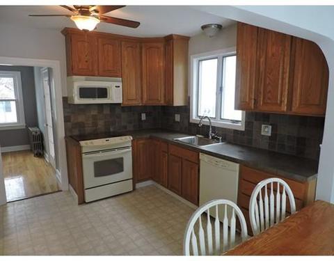 17 Ellsworth Ave, Springfield, MA 01118 photo 6