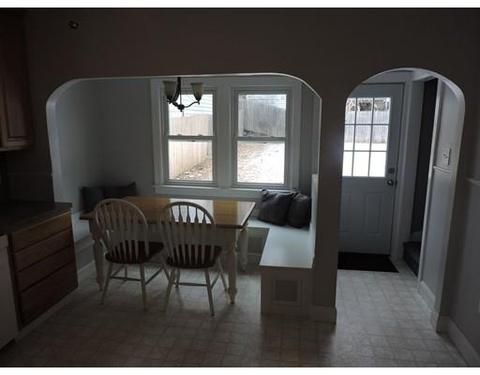 17 Ellsworth Ave, Springfield, MA 01118 photo 8