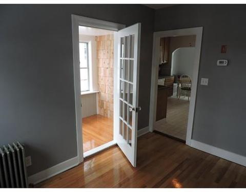 17 Ellsworth Ave, Springfield, MA 01118 photo 15