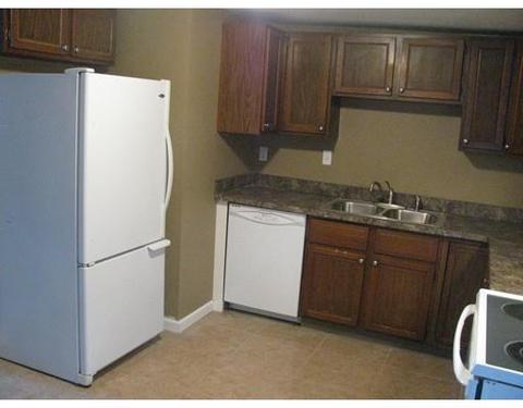 1069 Parker St, Springfield, MA 01129 photo 4