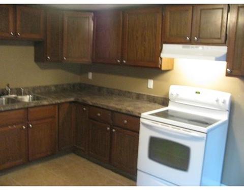 1069 Parker St, Springfield, MA 01129 photo 3