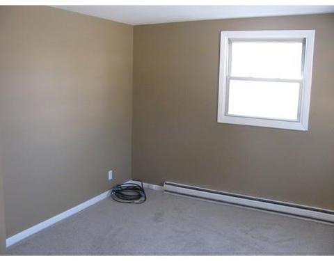 1069 Parker St, Springfield, MA 01129 photo 6