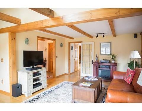 6 School St, Upton, MA 01568 photo 10
