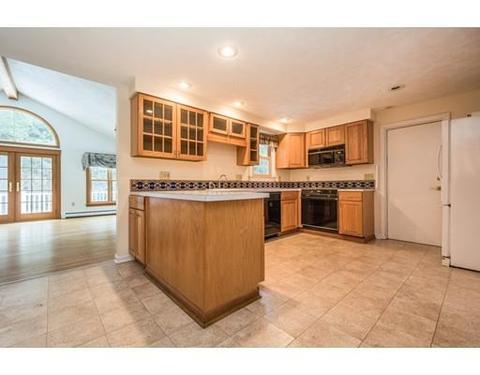 9 Rickey Dr, Maynard, MA 01754 photo 4