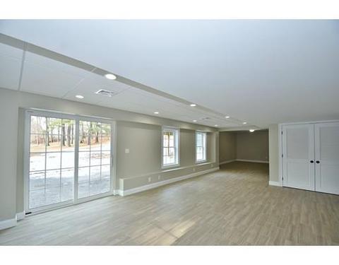39 Curve Rd, Stoneham, MA 02180 photo 14