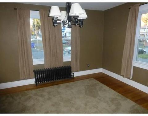 3 Bonnyview St, Springfield, MA 01109 photo 9