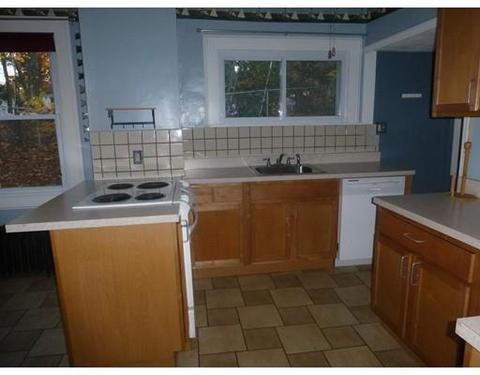 3 Bonnyview St, Springfield, MA 01109 photo 12