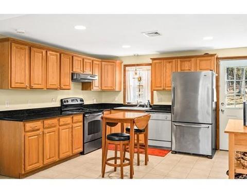 20 Park St, Mendon, MA 01756 photo 17
