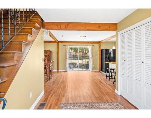 20 Park St, Mendon, MA 01756 photo 5