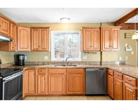 20 Park St, Mendon, MA 01756 photo 7