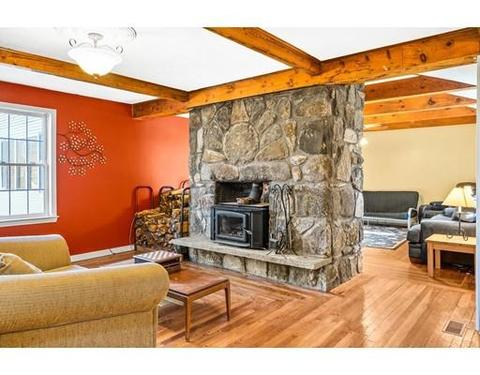 20 Park St, Mendon, MA 01756 photo 11