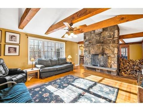 20 Park St, Mendon, MA 01756 photo 12