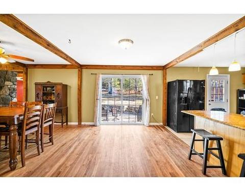 20 Park St, Mendon, MA 01756 photo 8
