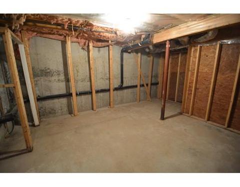 36 Orchard St, Springfield, MA 01107 photo 12