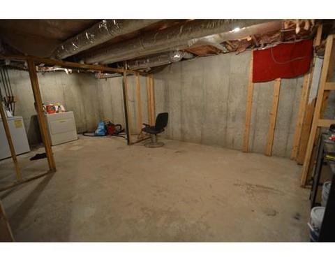 36 Orchard St, Springfield, MA 01107 photo 13