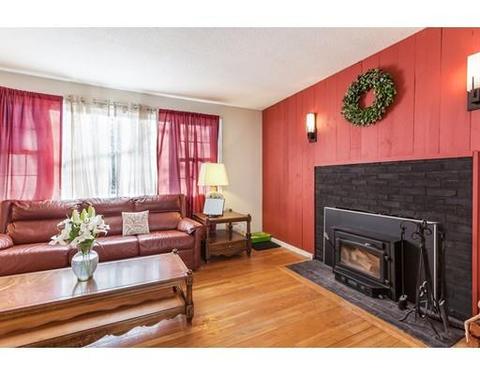 16 Harrison St, Maynard, MA 01754 photo 3