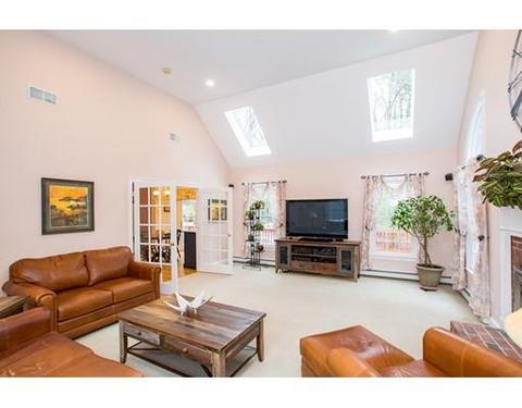 168 South St, Upton, MA 01568 photo 12